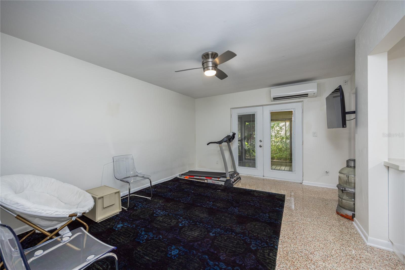 415 NW 32ND ST