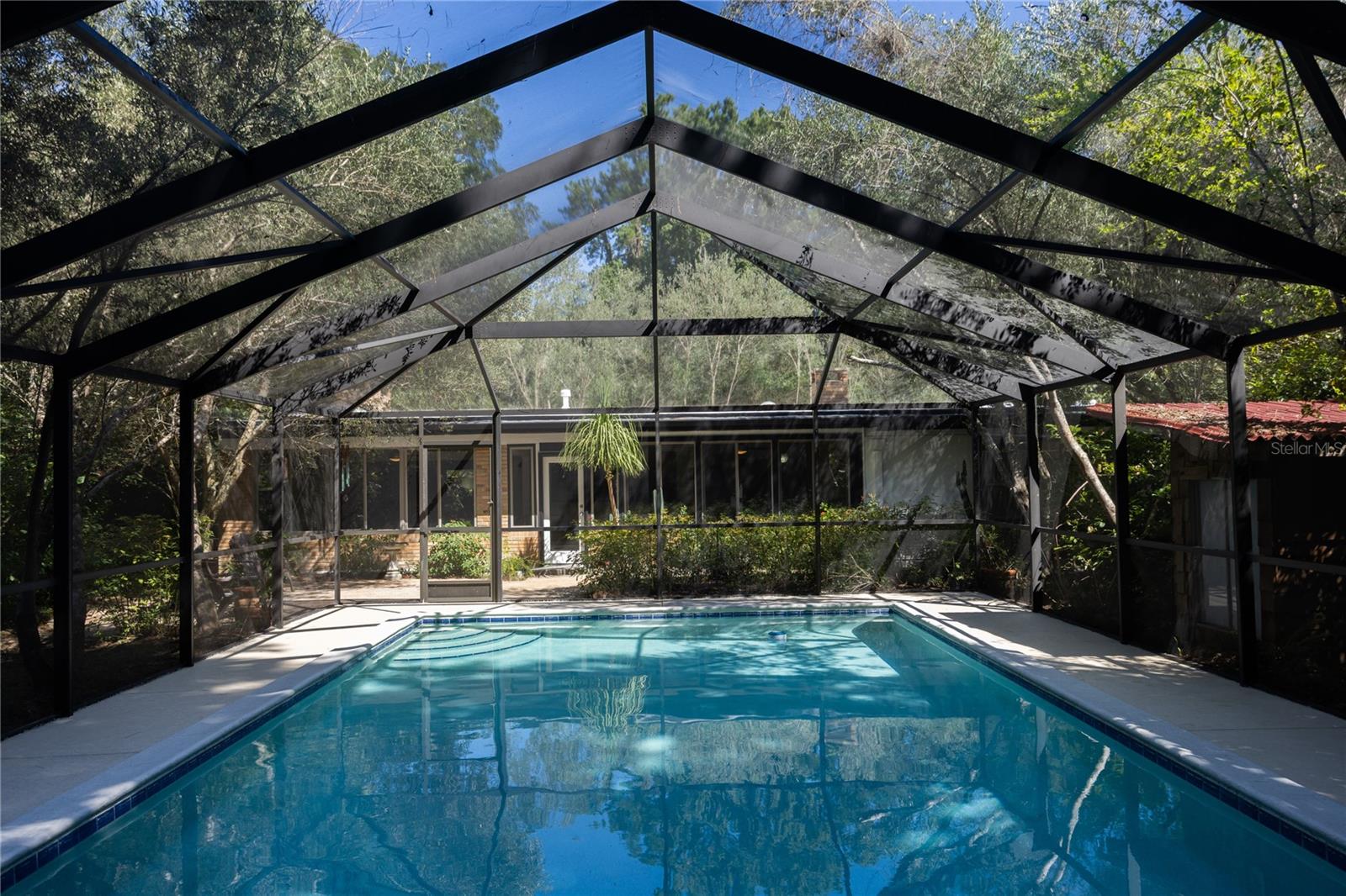 415 NW 32ND ST