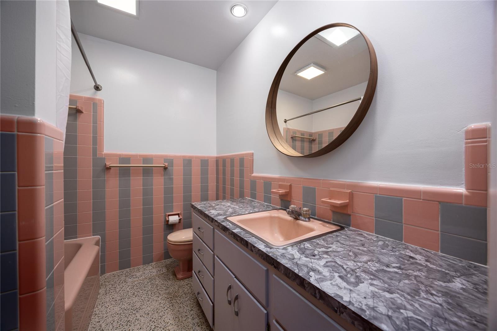 415 NW 32ND ST