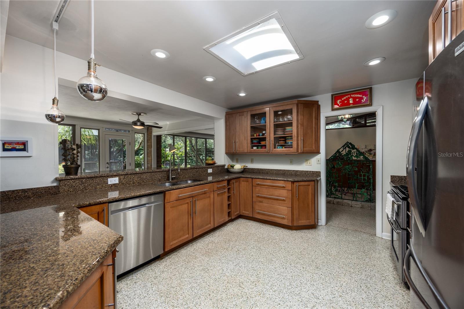 415 NW 32ND ST