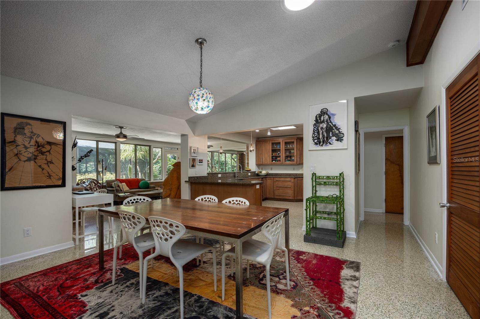 415 NW 32ND ST