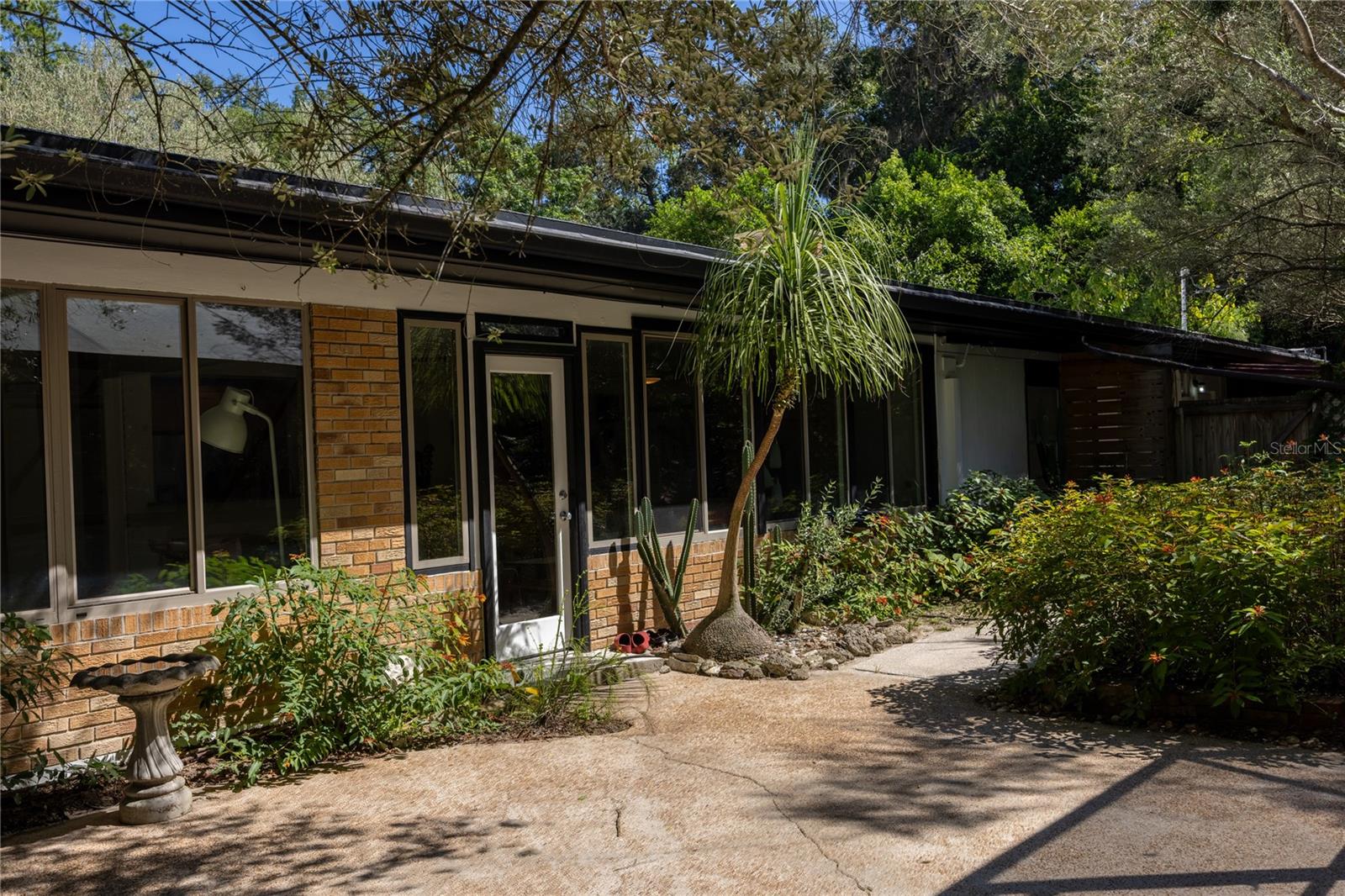 415 NW 32ND ST