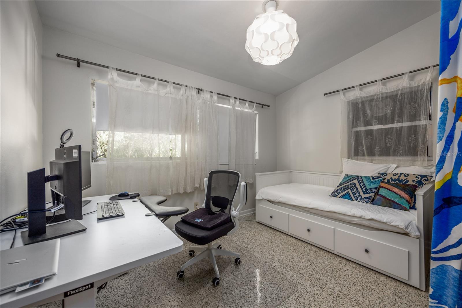 415 NW 32ND ST
