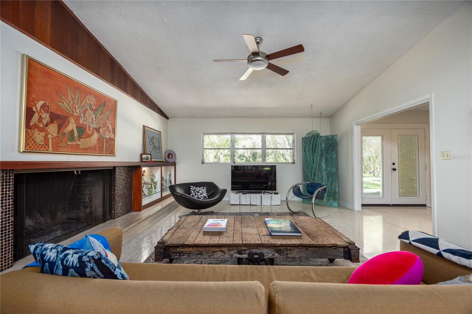 415 NW 32ND ST