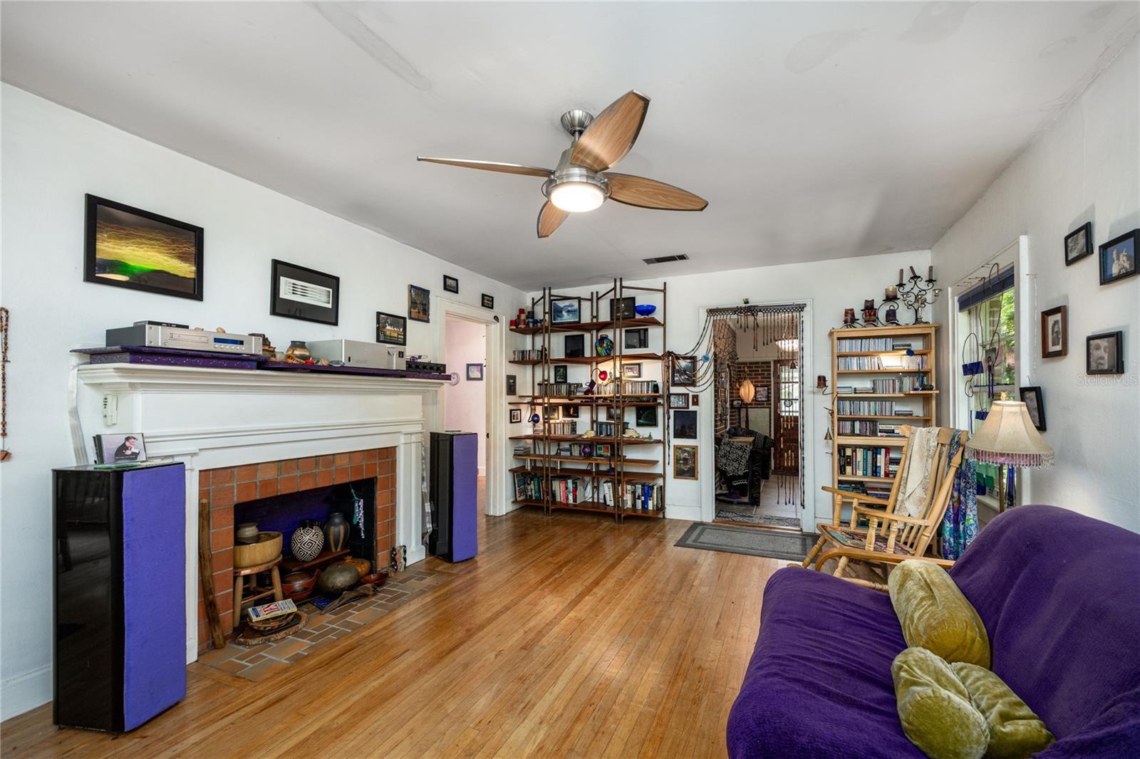 611 NE 10TH PL