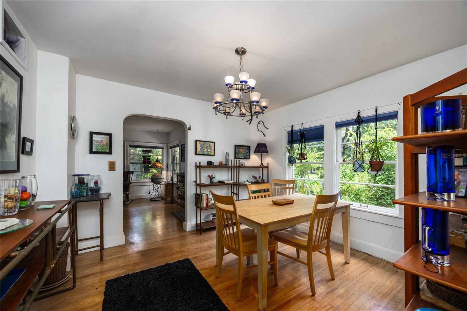 611 NE 10TH PL