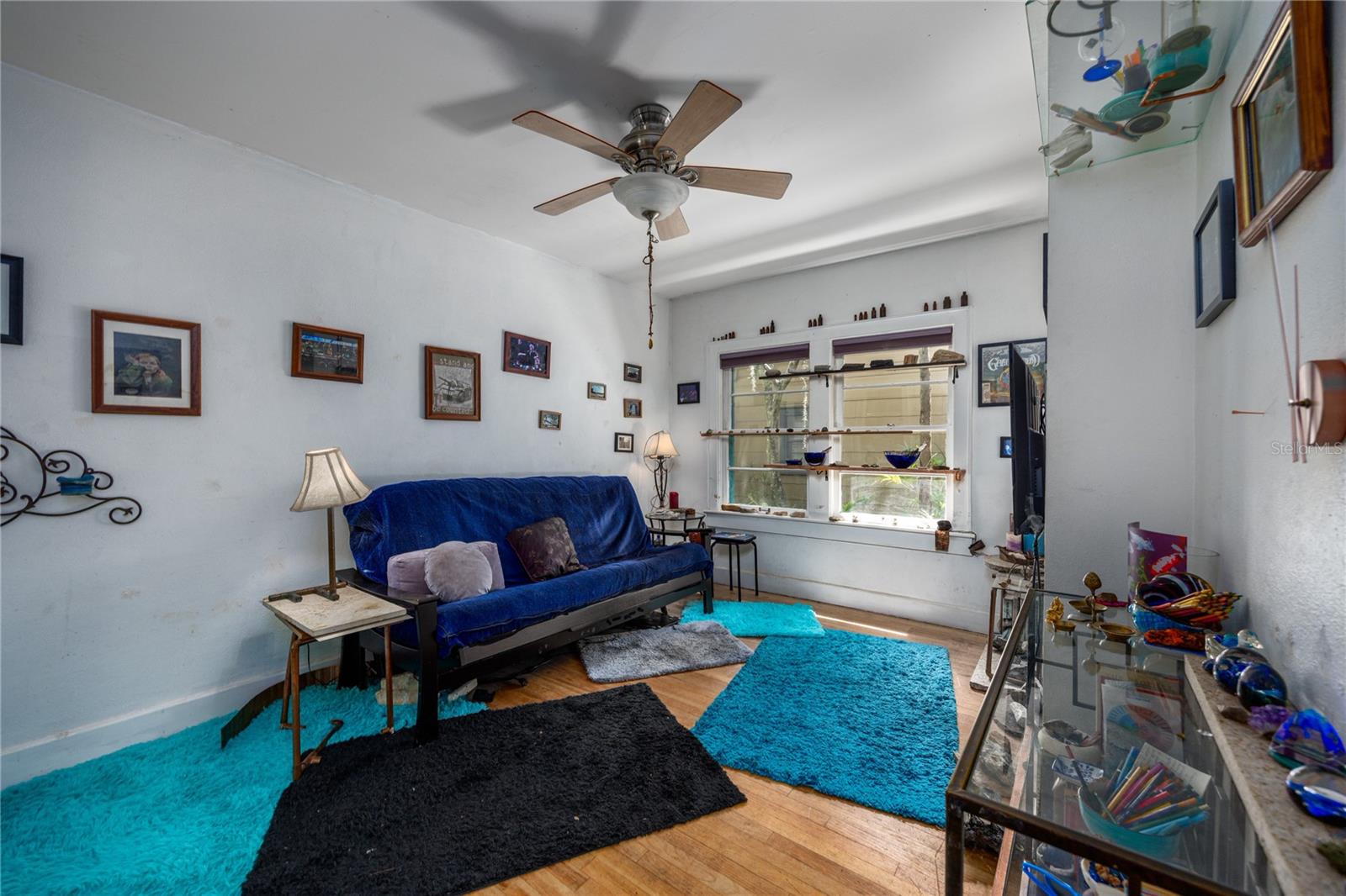 611 NE 10TH PL