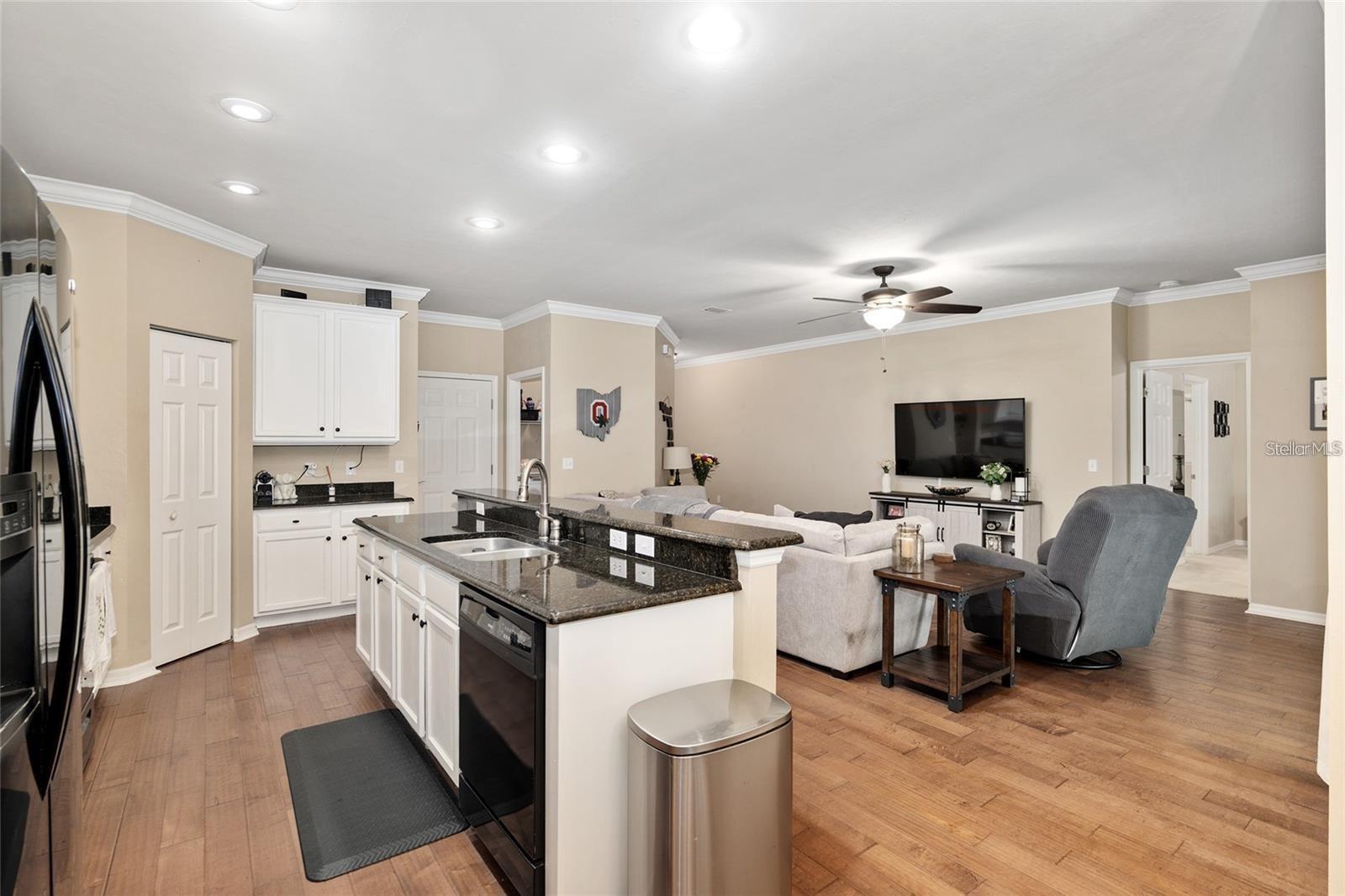 8771 SW 25TH RD
