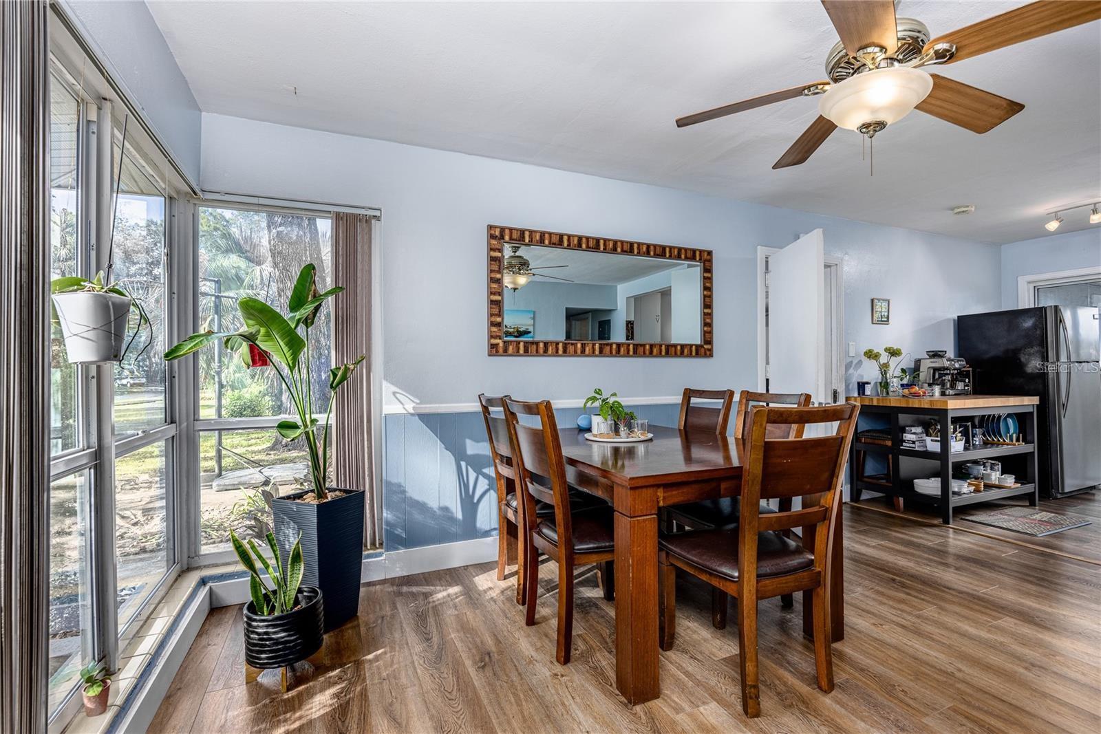 601 NW 34TH TER