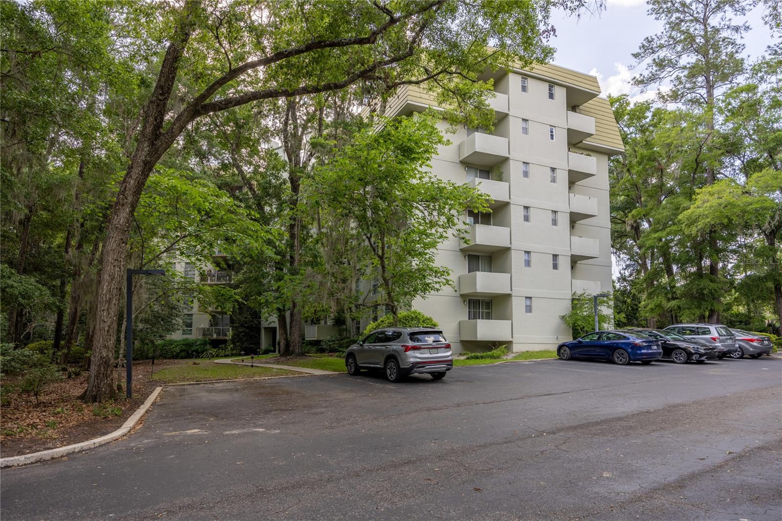 1719 NW 23RD AVE #3F