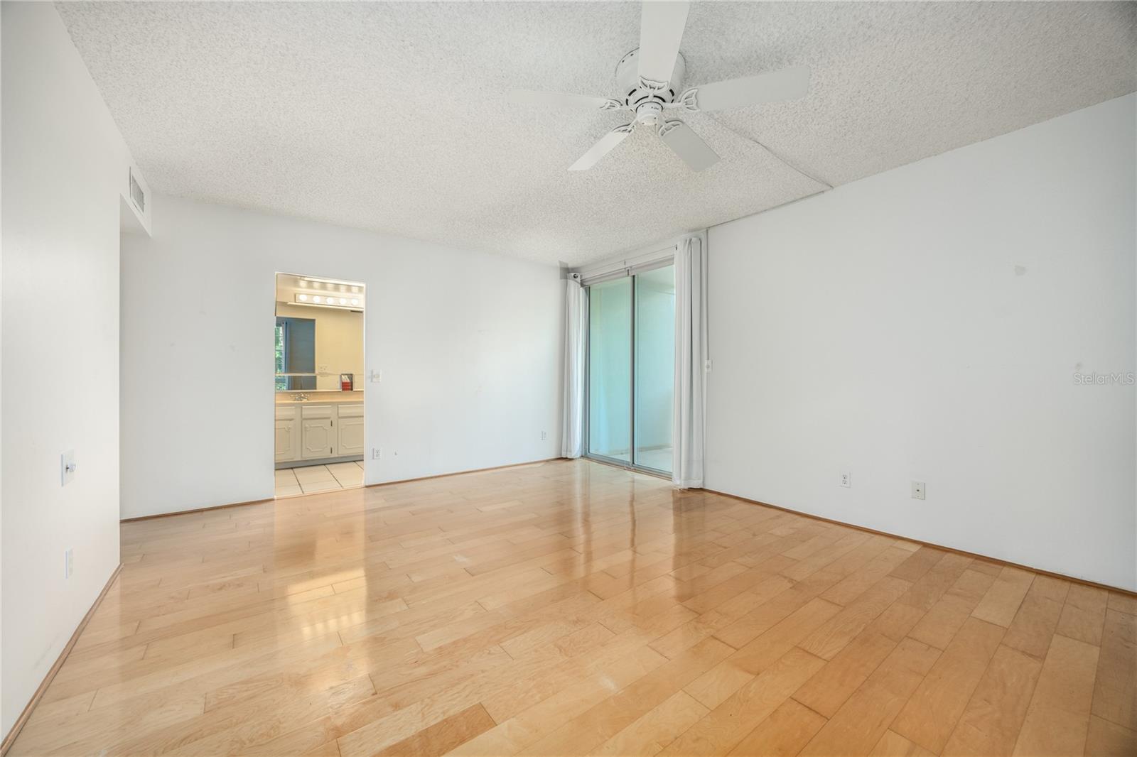 1719 NW 23RD AVE #3F