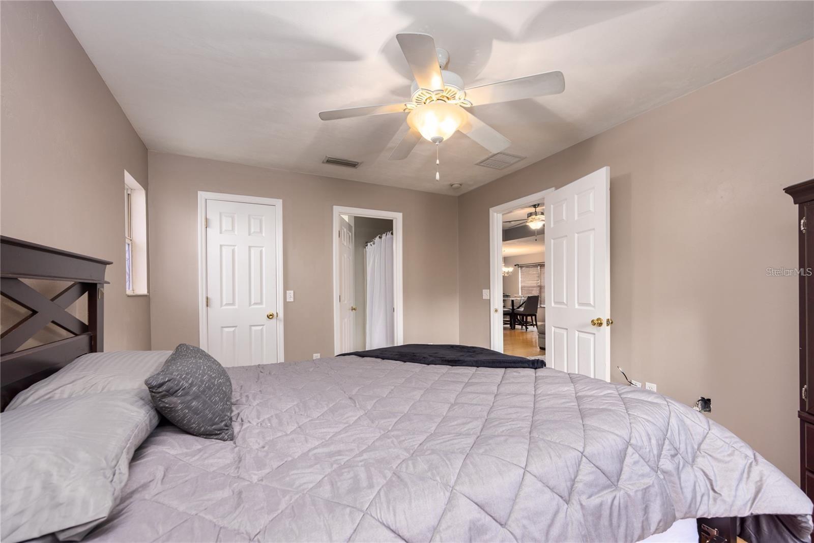1608 NE 45TH PL