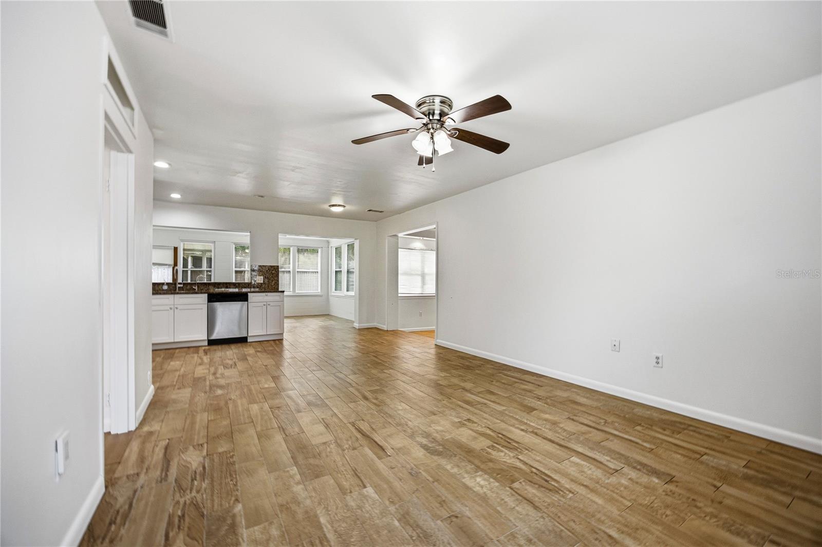 1318 NE 14TH ST