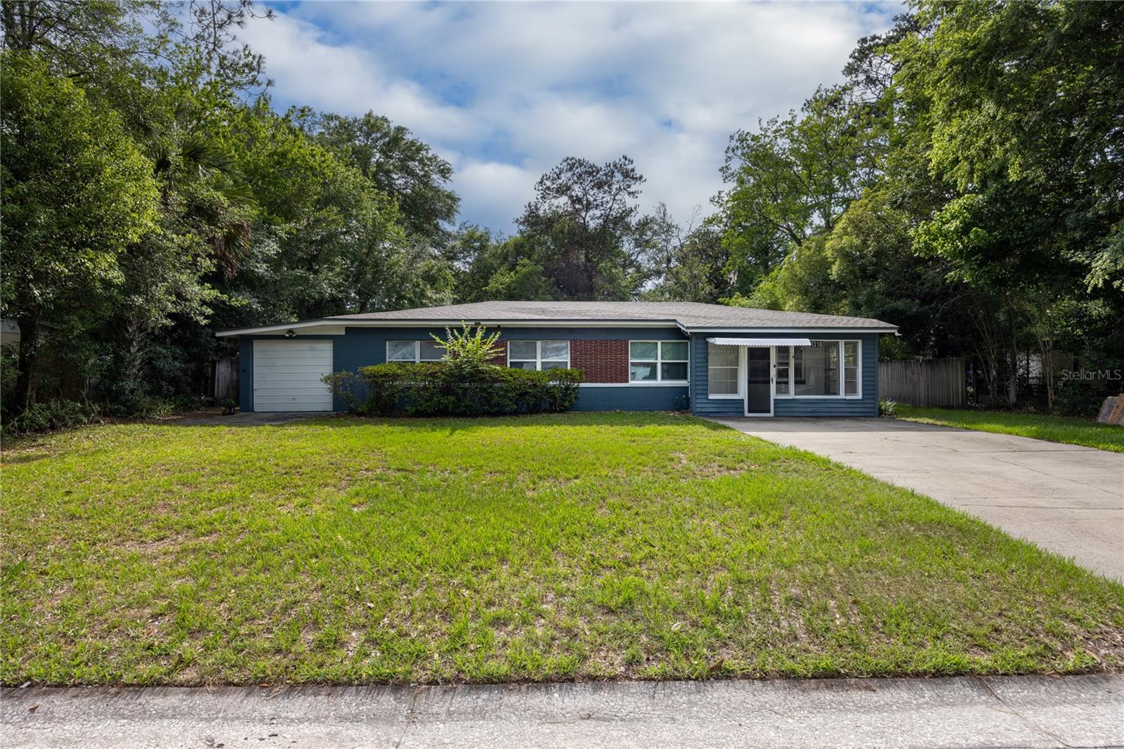 1318 NE 14TH ST