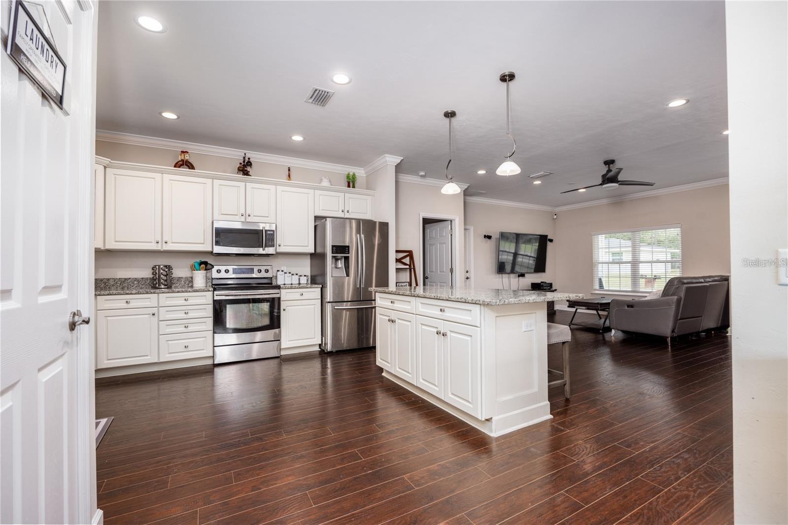 5504 NW 34TH ST