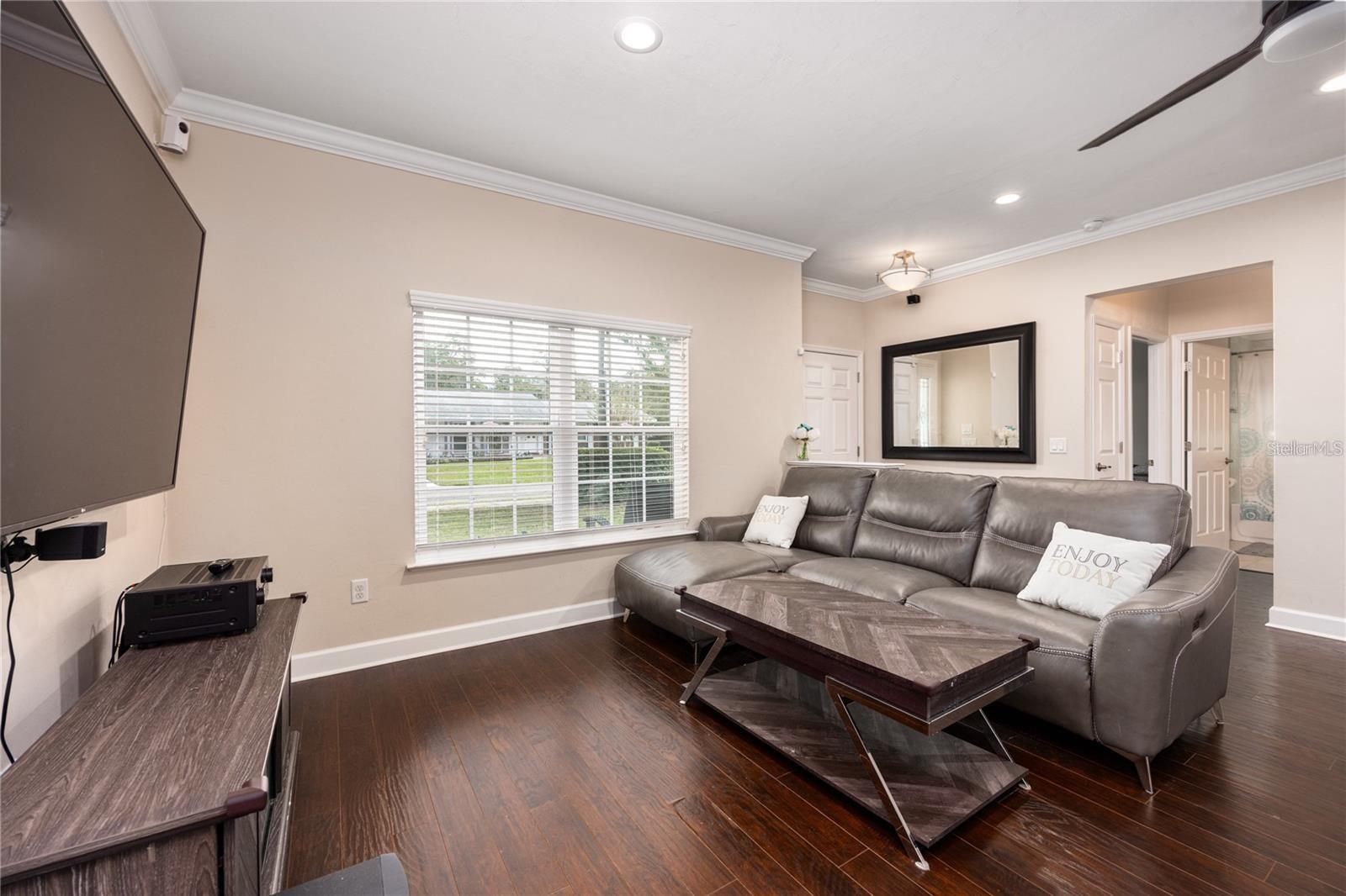 5504 NW 34TH ST