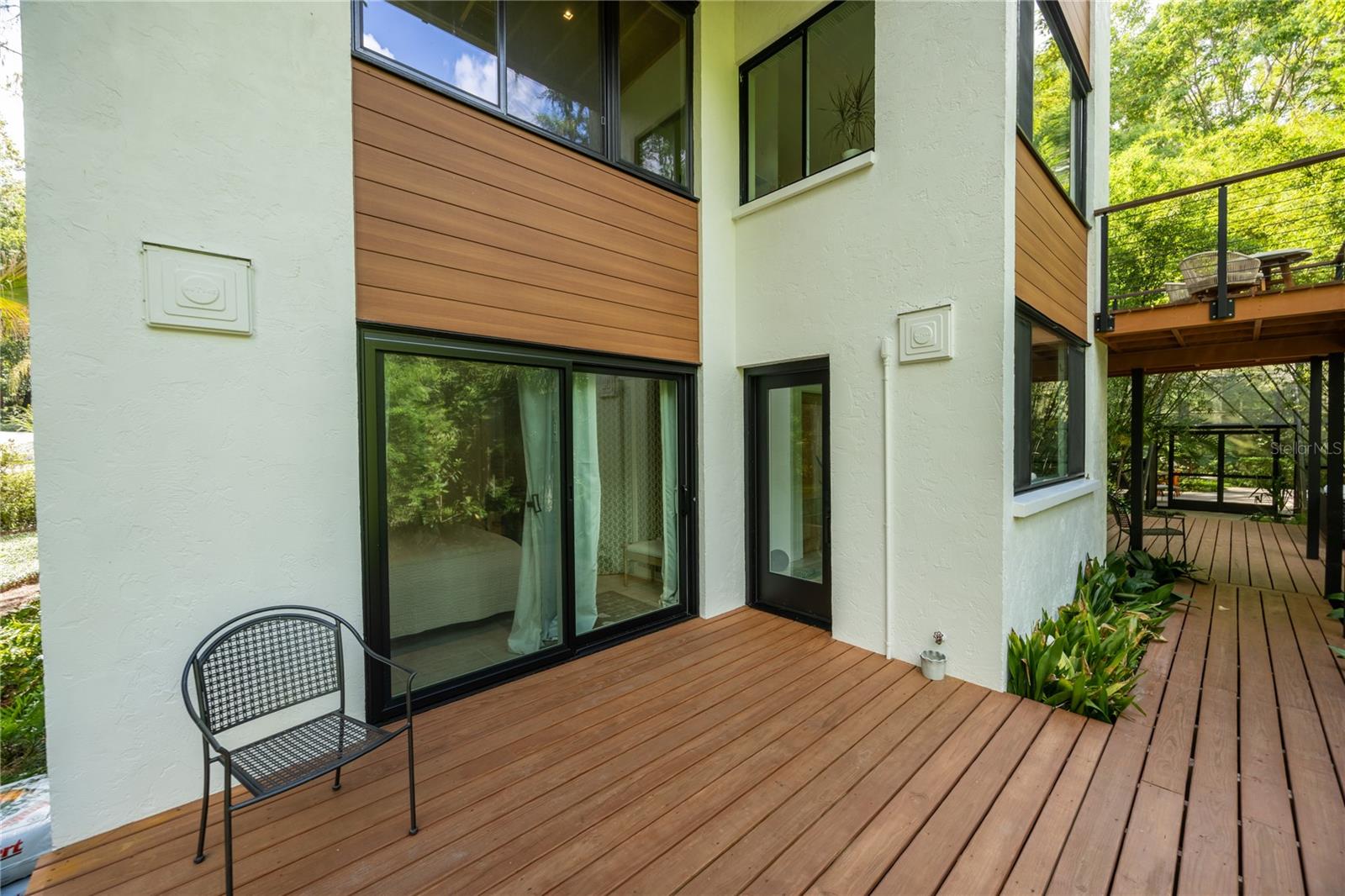 2012 NW 24TH ST