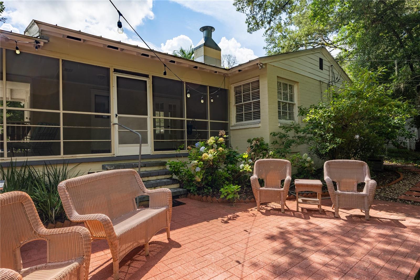 434 NW 25TH ST