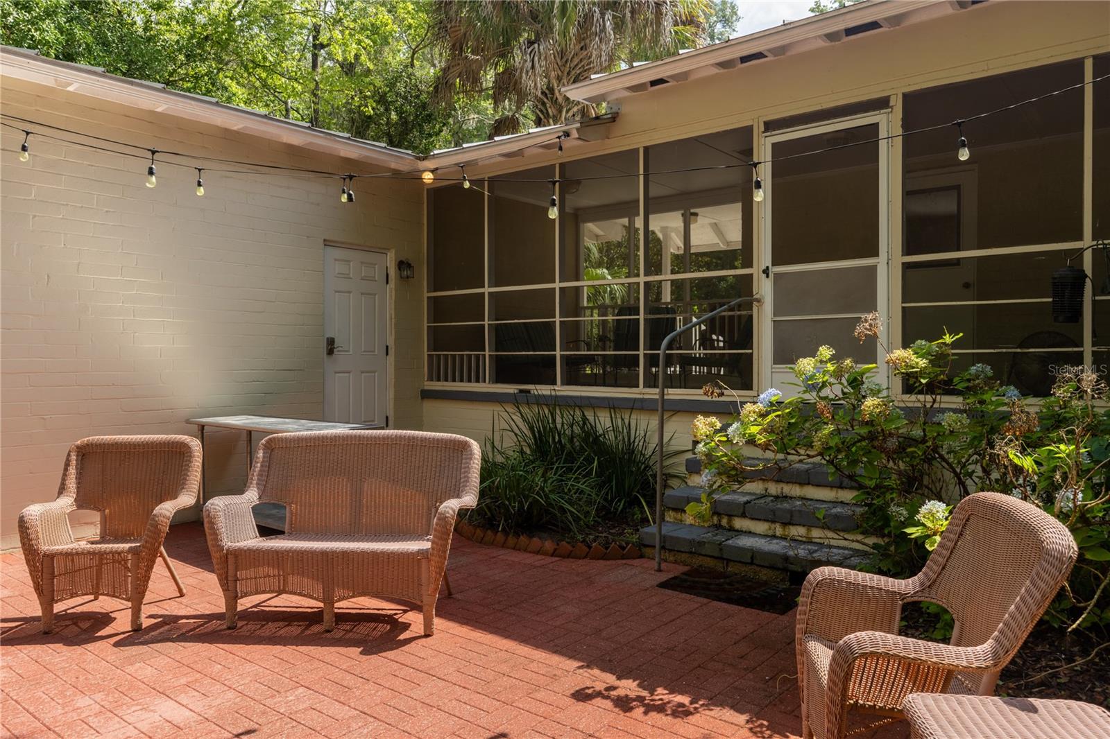 434 NW 25TH ST