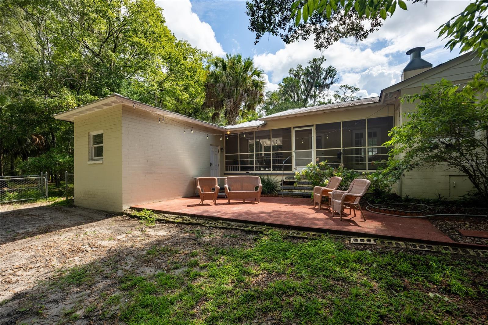 434 NW 25TH ST