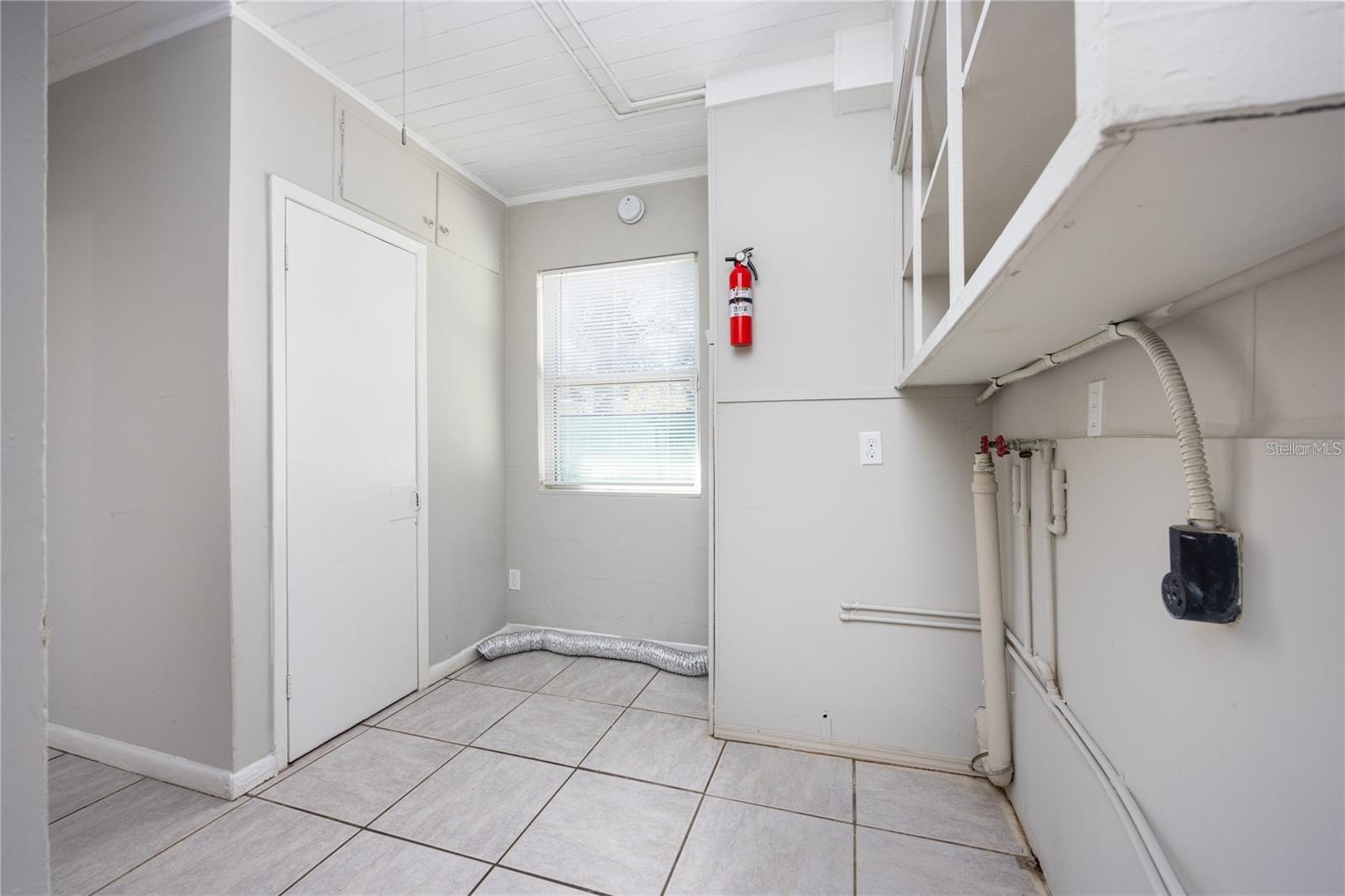 319 NW 16TH AVE