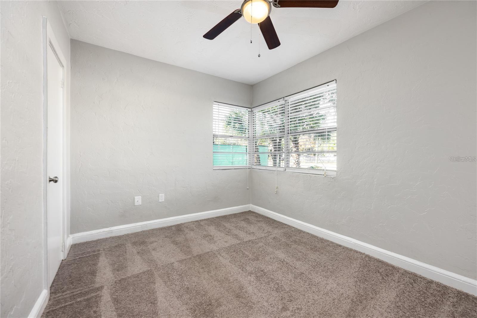 319 NW 16TH AVE