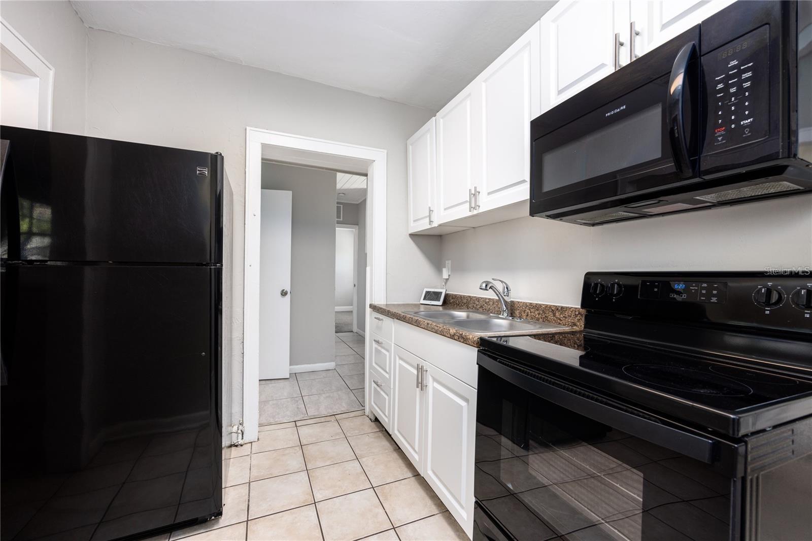 319 NW 16TH AVE