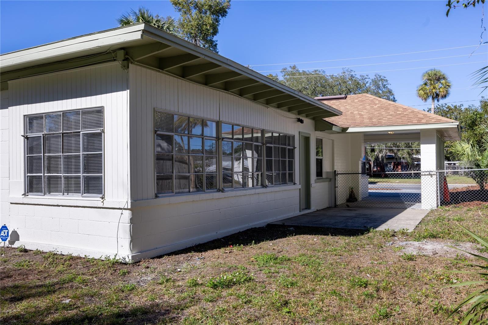 319 NW 16TH AVE