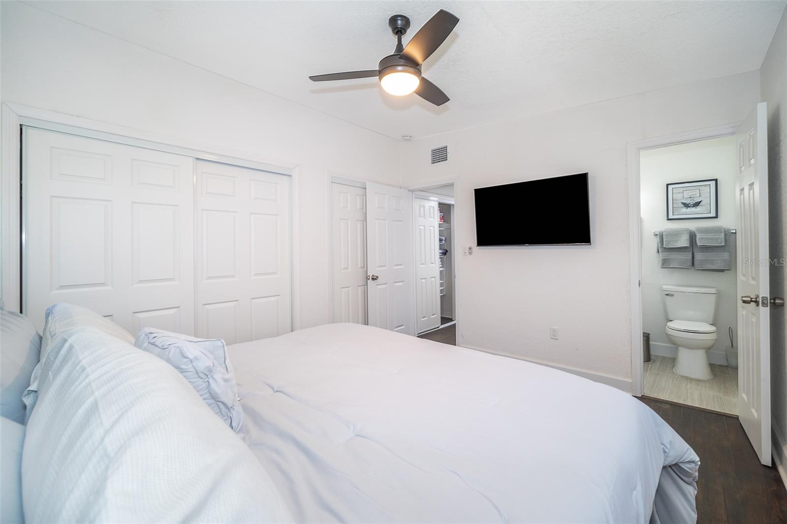 5815 WOLF RD