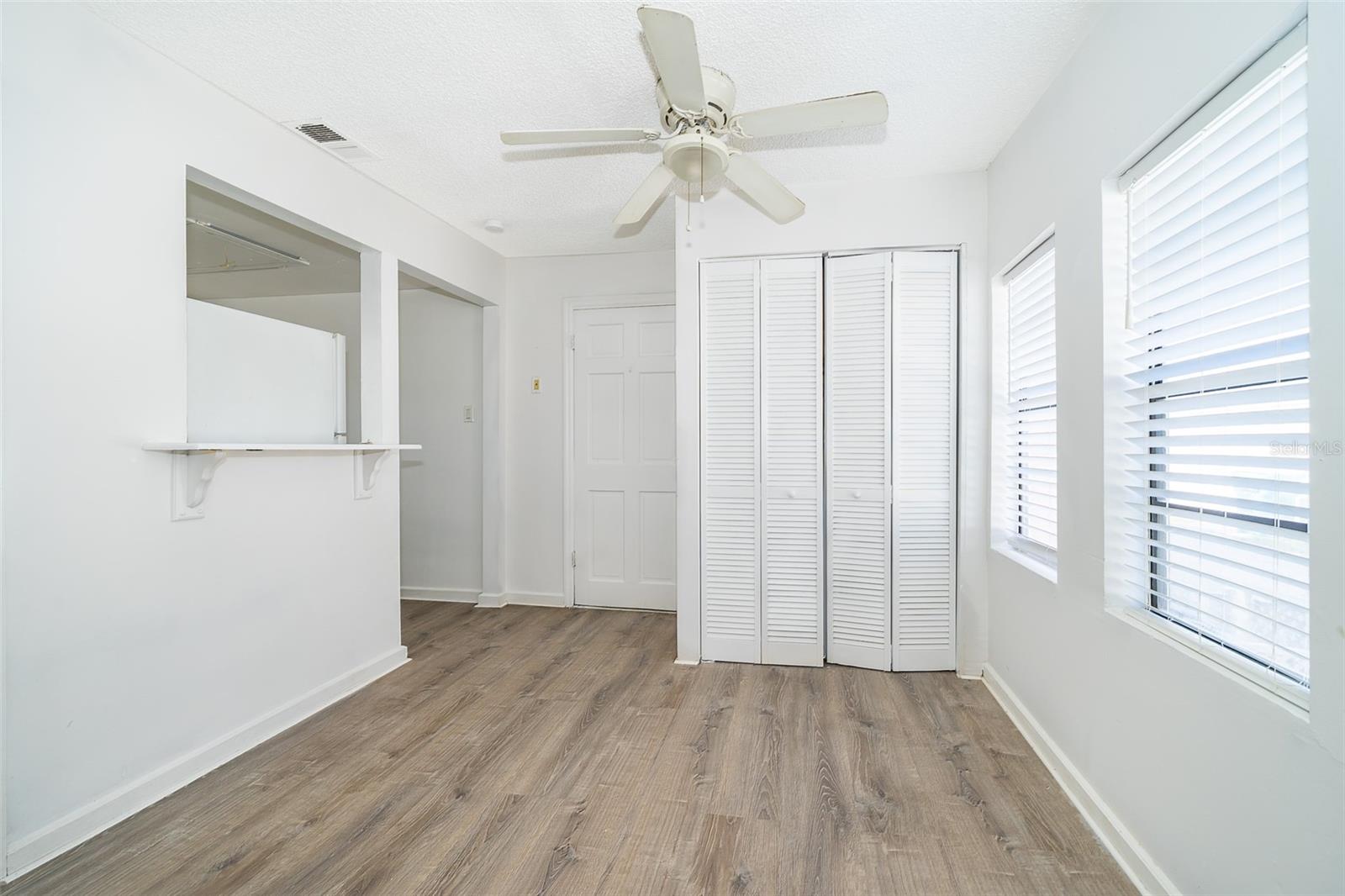 116 & 118 E MURIEL ST
