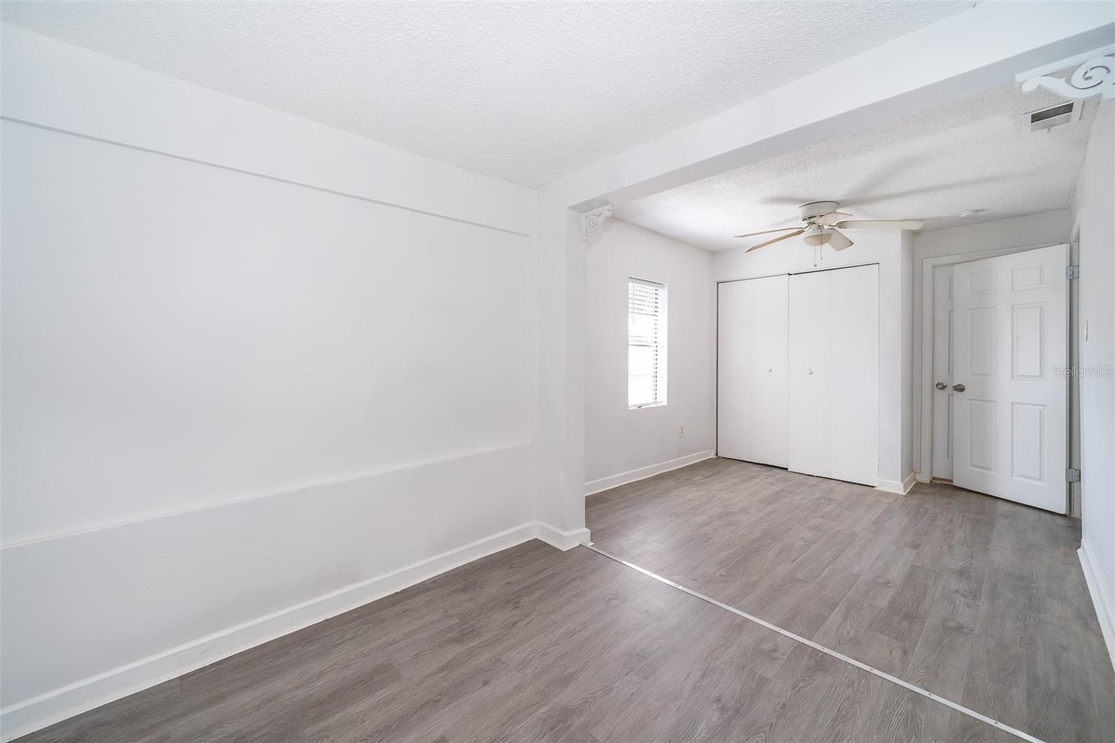 116 & 118 E MURIEL ST