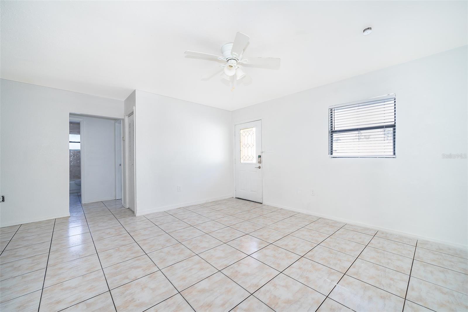 116 & 118 E MURIEL ST