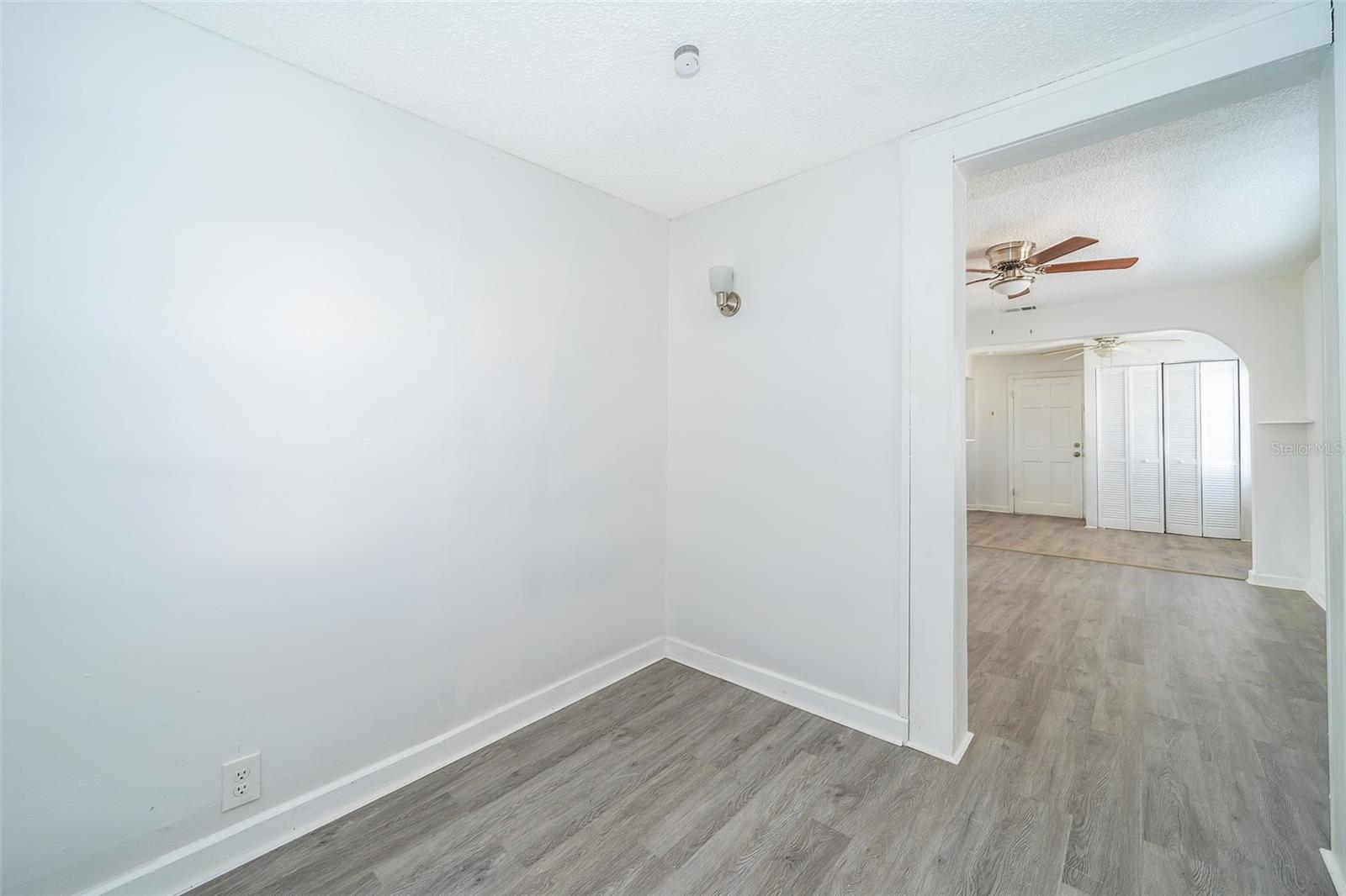 116 & 118 E MURIEL ST
