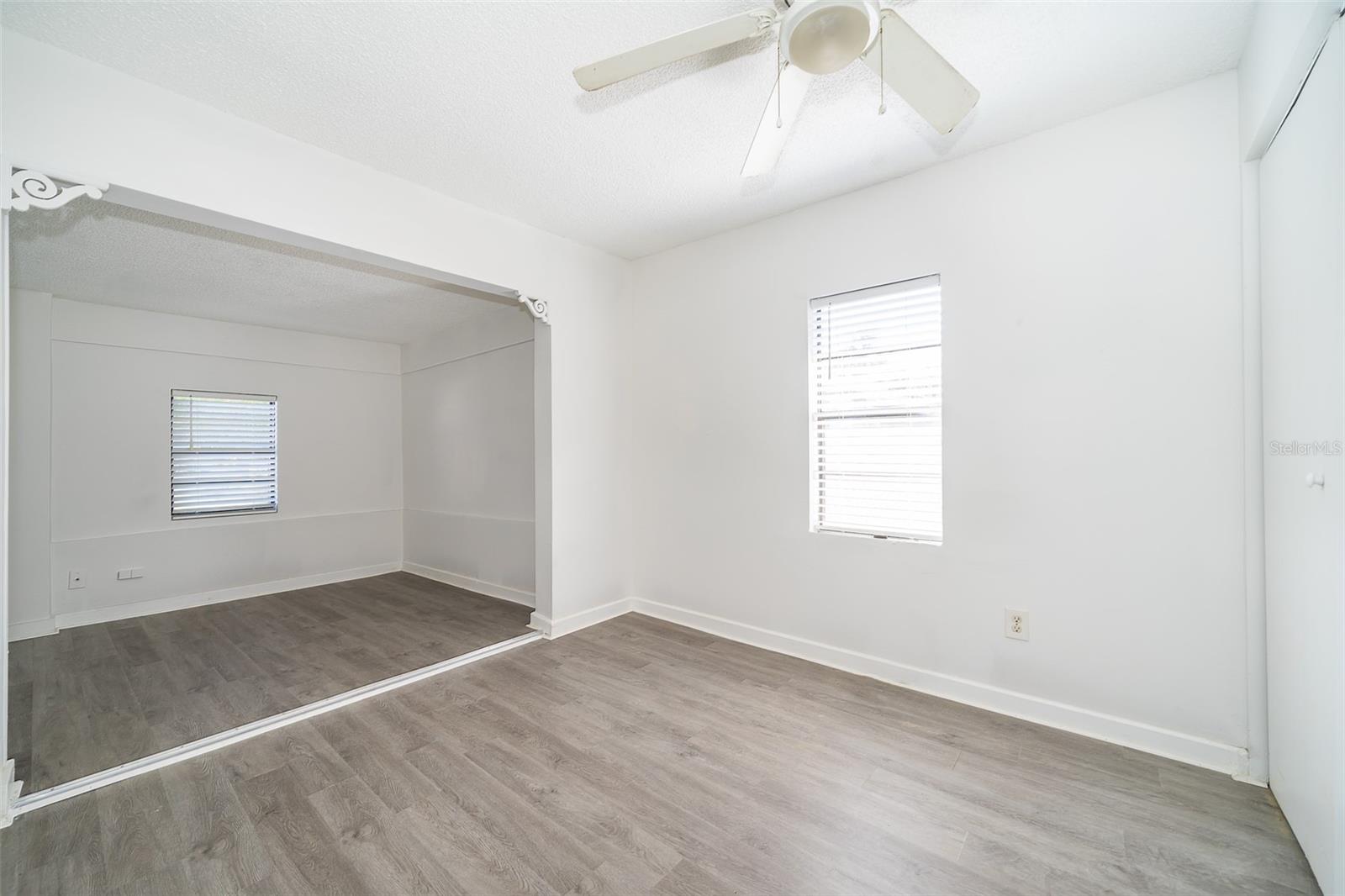 116 & 118 E MURIEL ST
