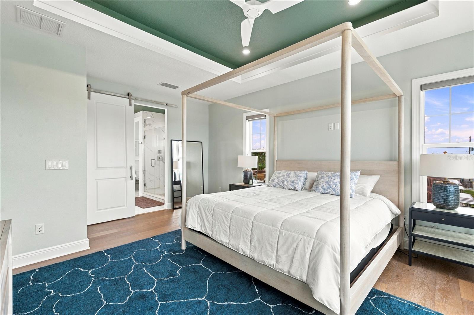 602 SEA CT