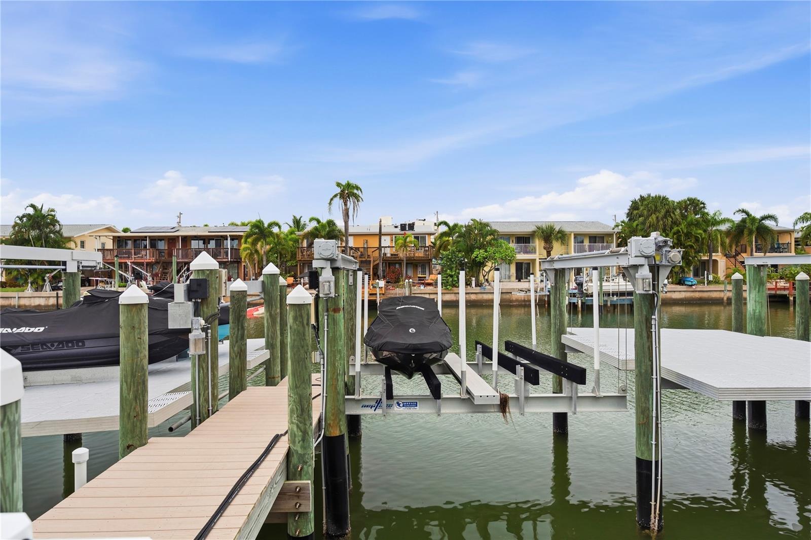602 SEA CT