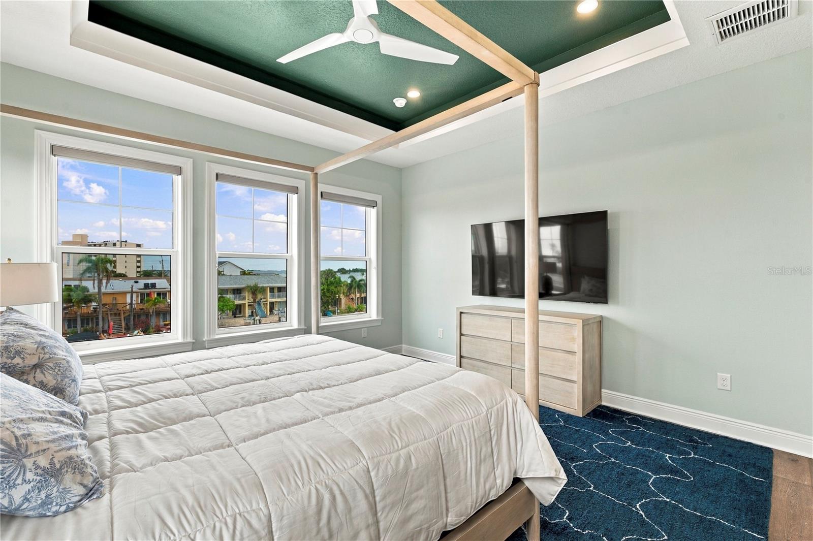 602 SEA CT