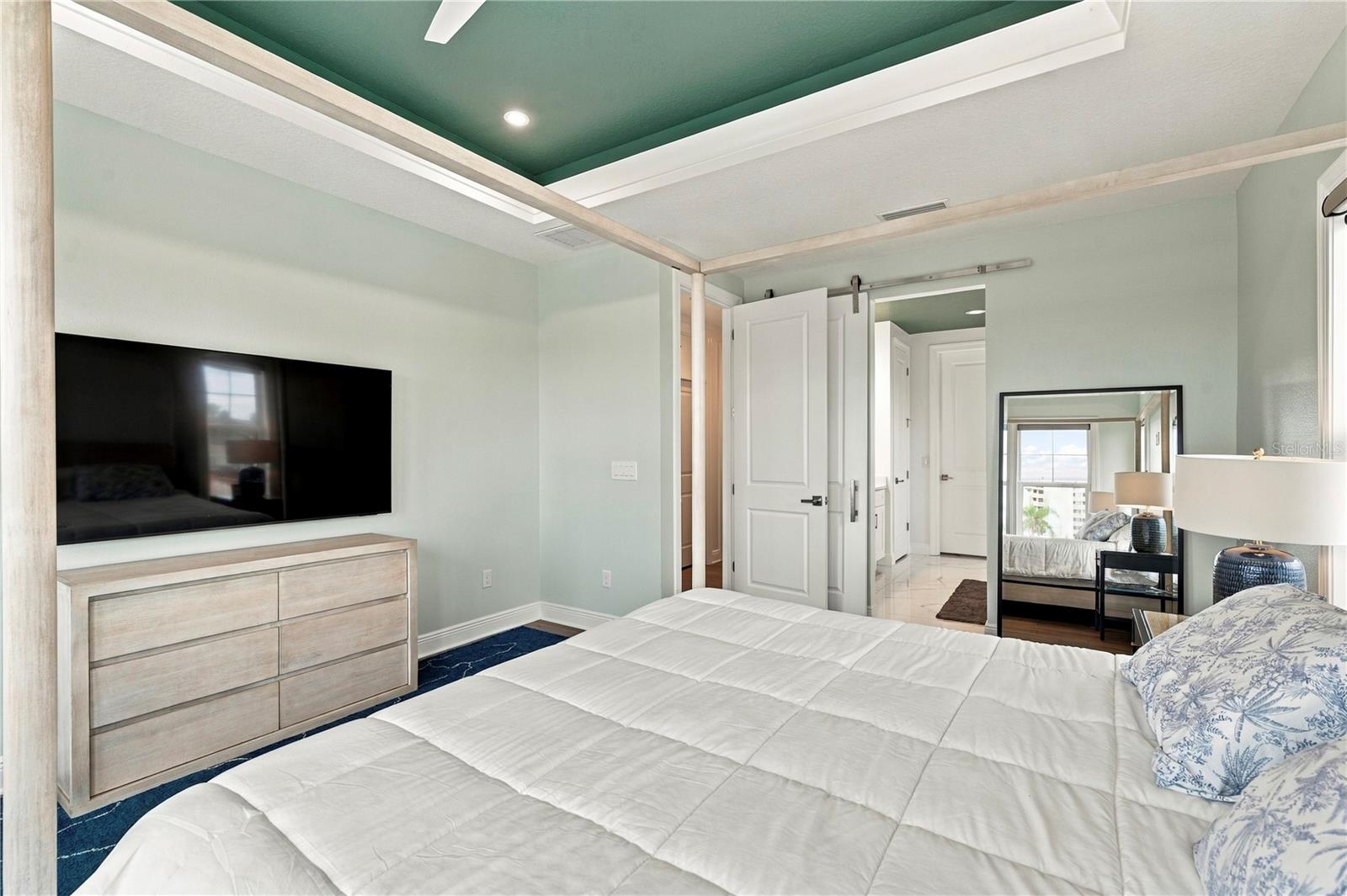 602 SEA CT