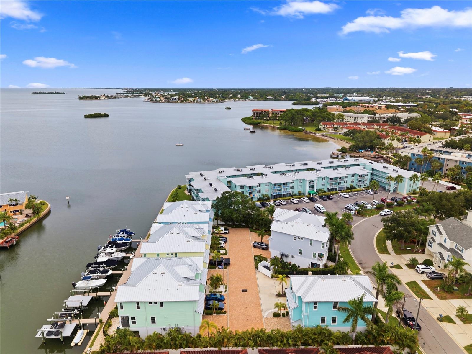 602 SEA CT