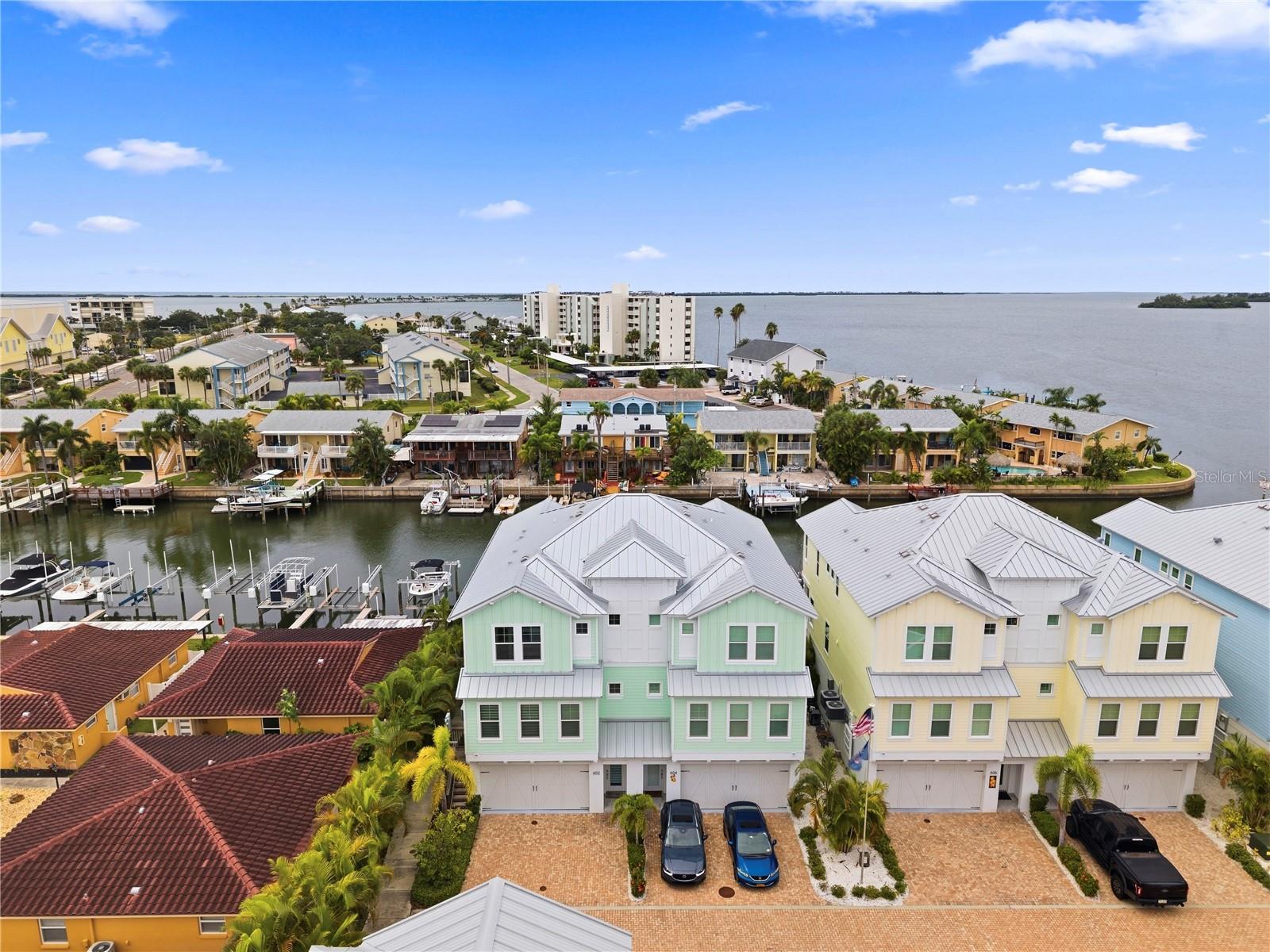 602 SEA CT