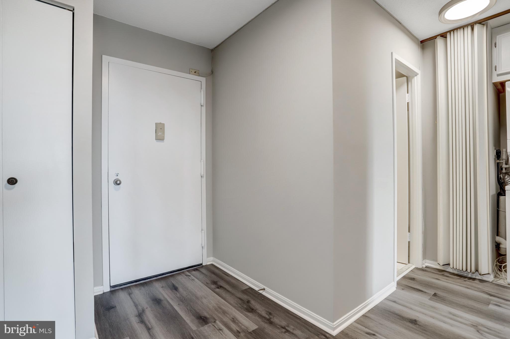 307 Yoakum Pkwy #1802