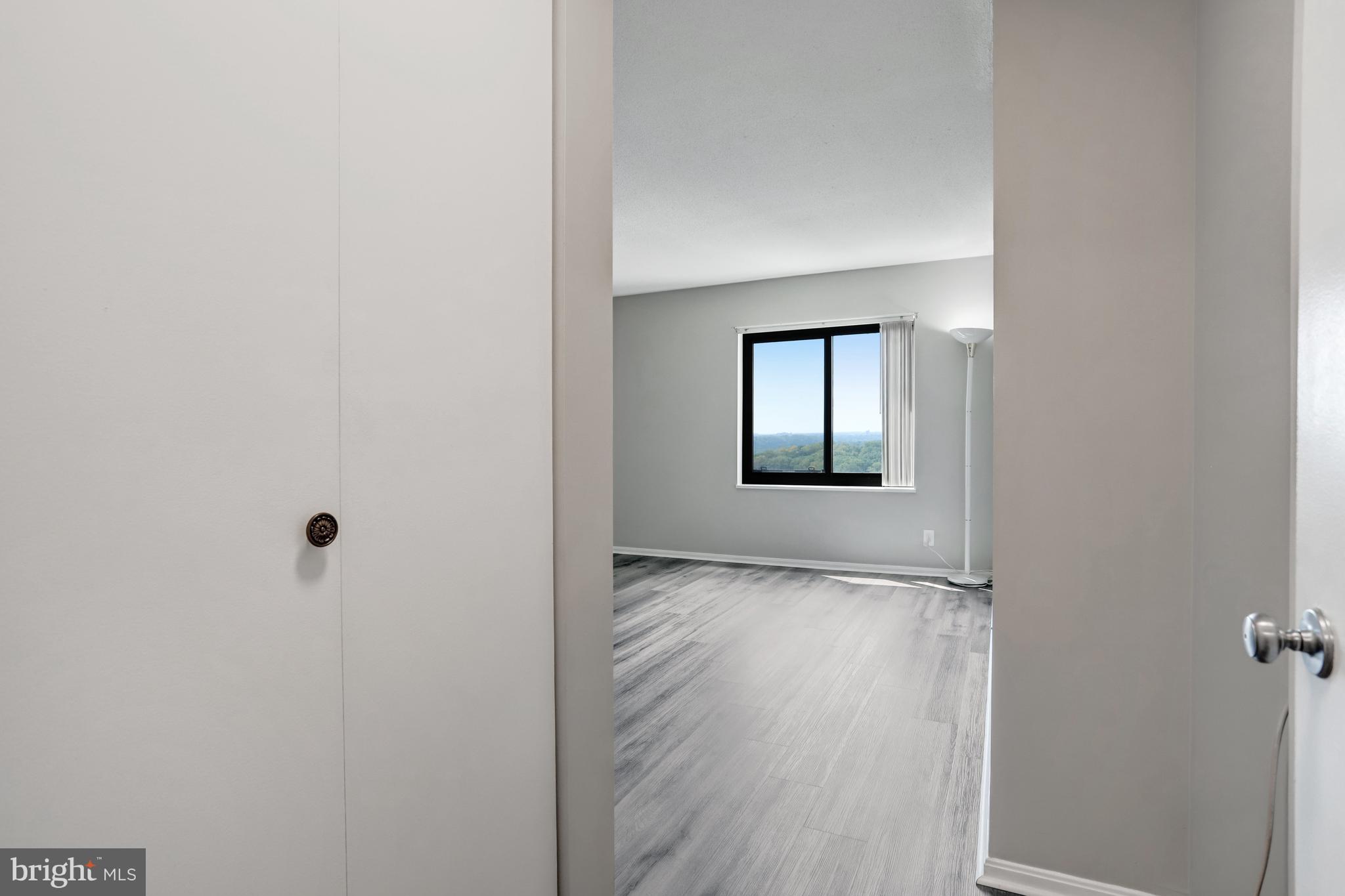 307 Yoakum Pkwy #1802