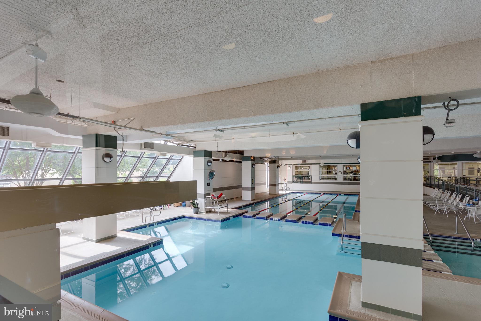 307 Yoakum Pkwy #1802