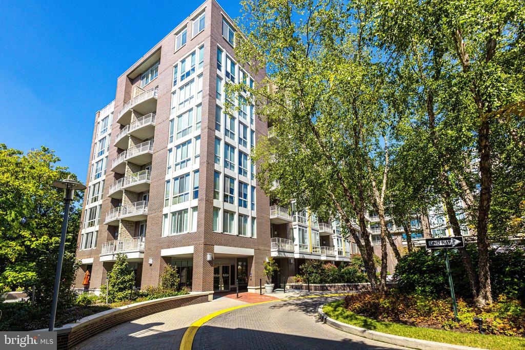 513 W Broad St #417