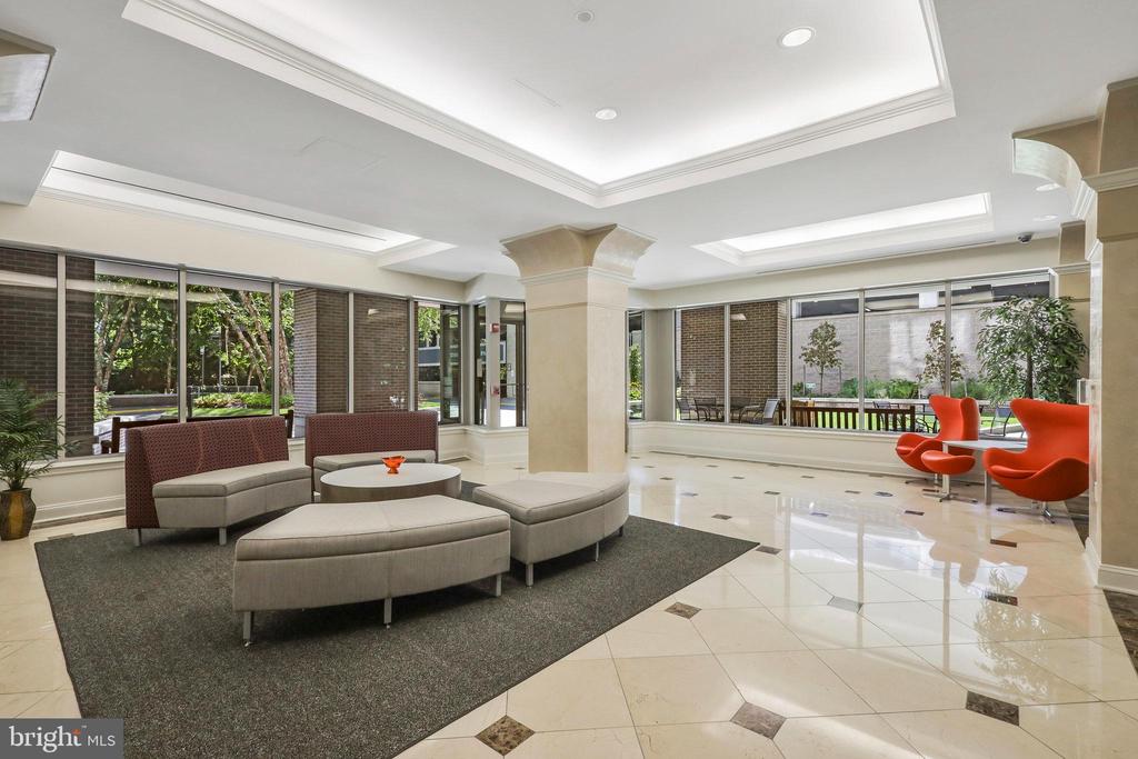 513 W Broad St #417