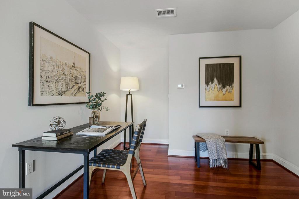 513 W Broad St #417