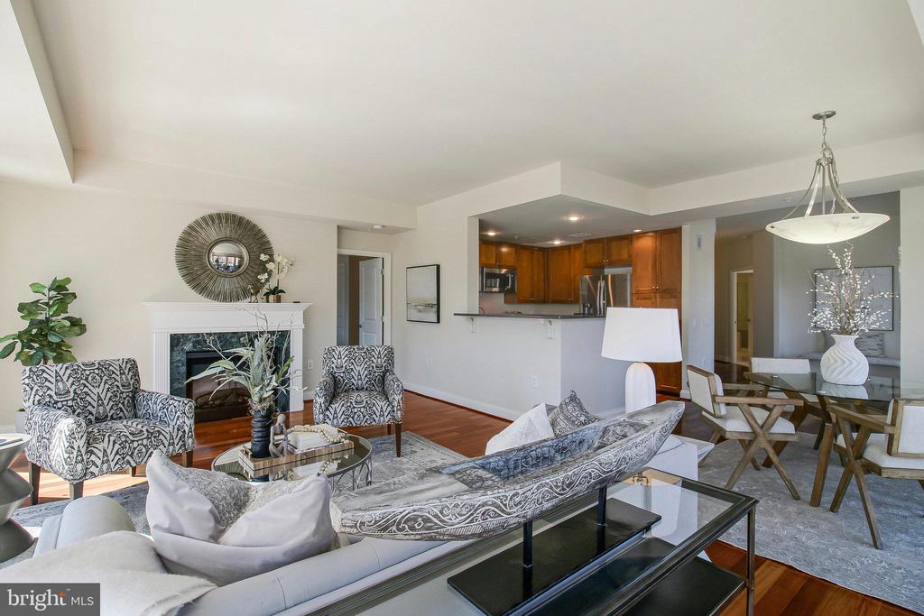 513 W Broad St #417