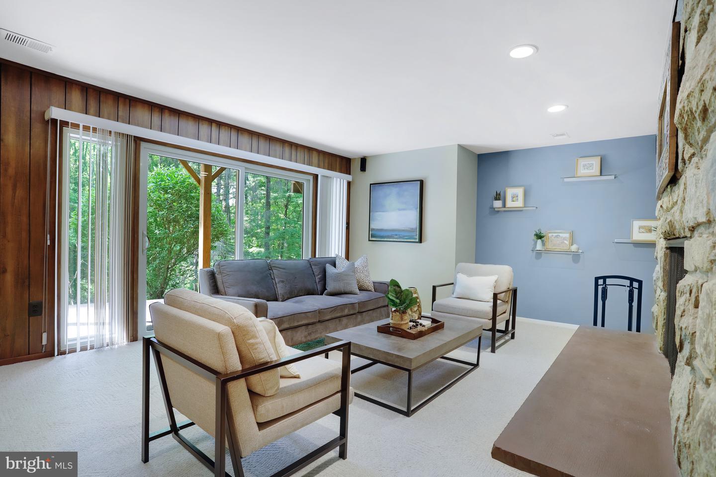9027 Weatherwood Ct
