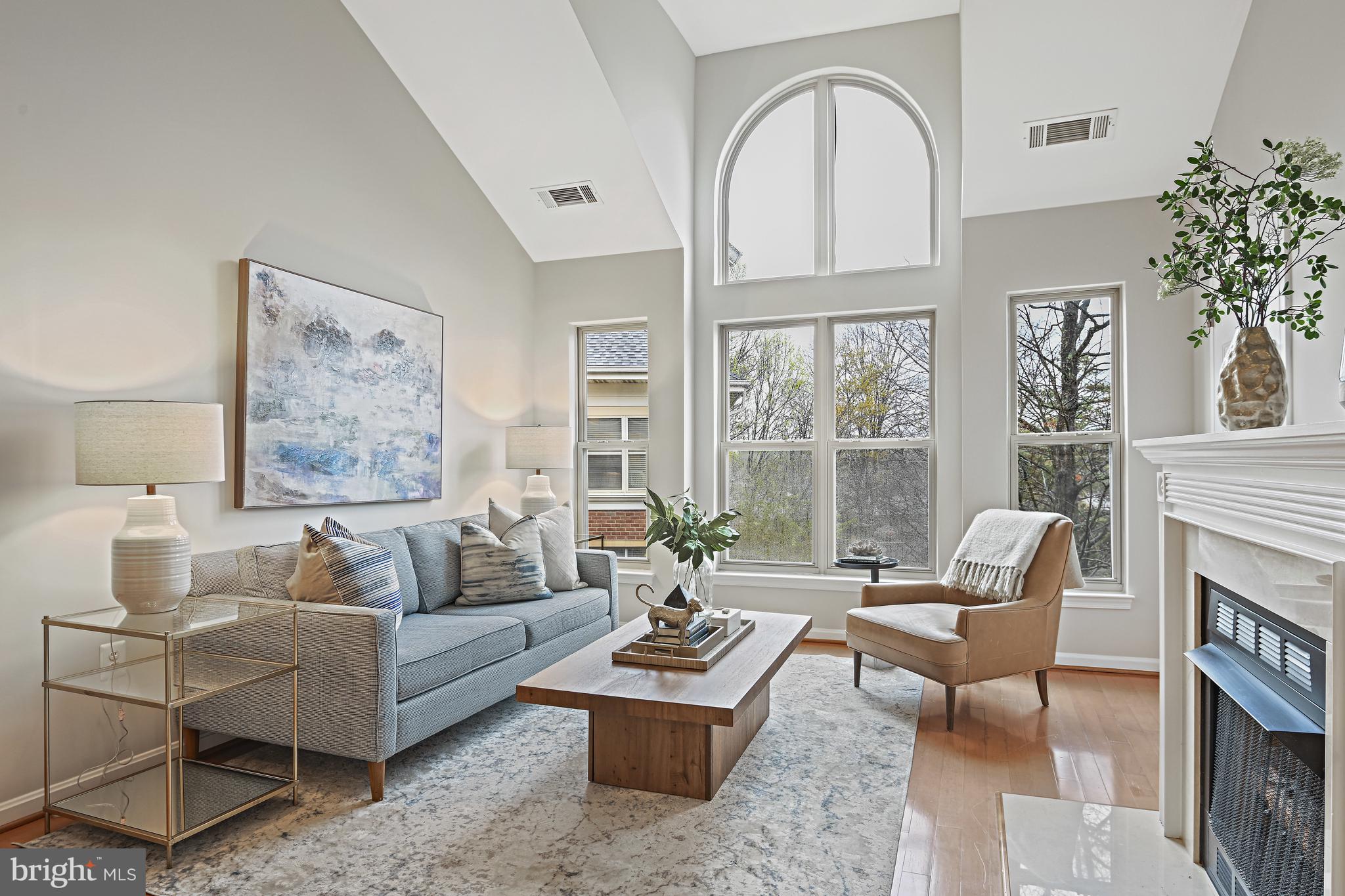 1851 Stratford Park Pl #408