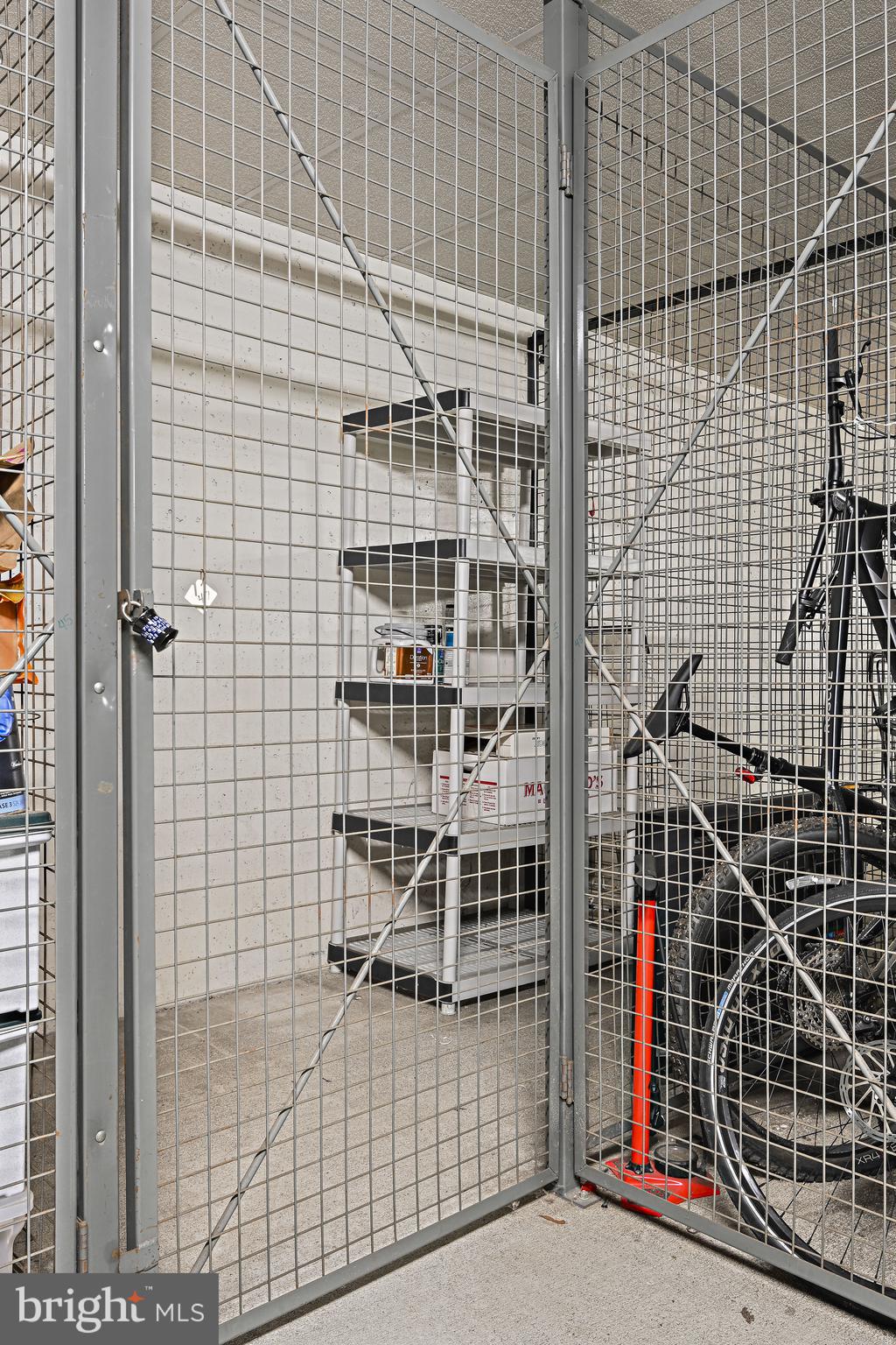 1851 Stratford Park Pl #408